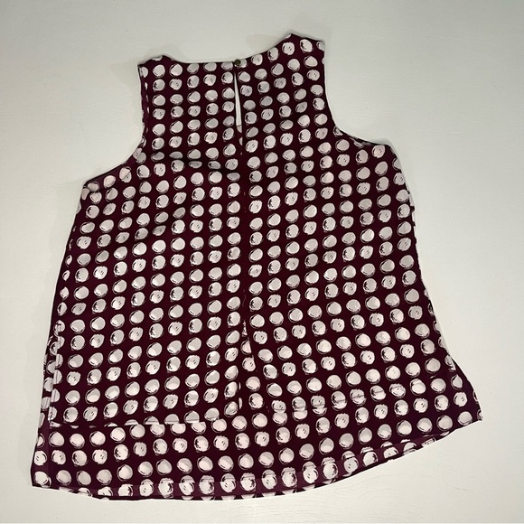 BANANA REPUBLIC BUNDLE OF 2 SLEEVELESS TOPS WITH CURVED HEM SIZE XS - Picture 6 of 9